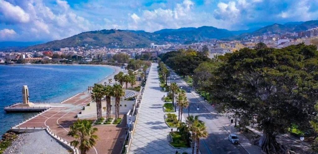 76 Avenue Suites Wi-Fi - Shuttle Reggio di Calabria Zewnętrze zdjęcie