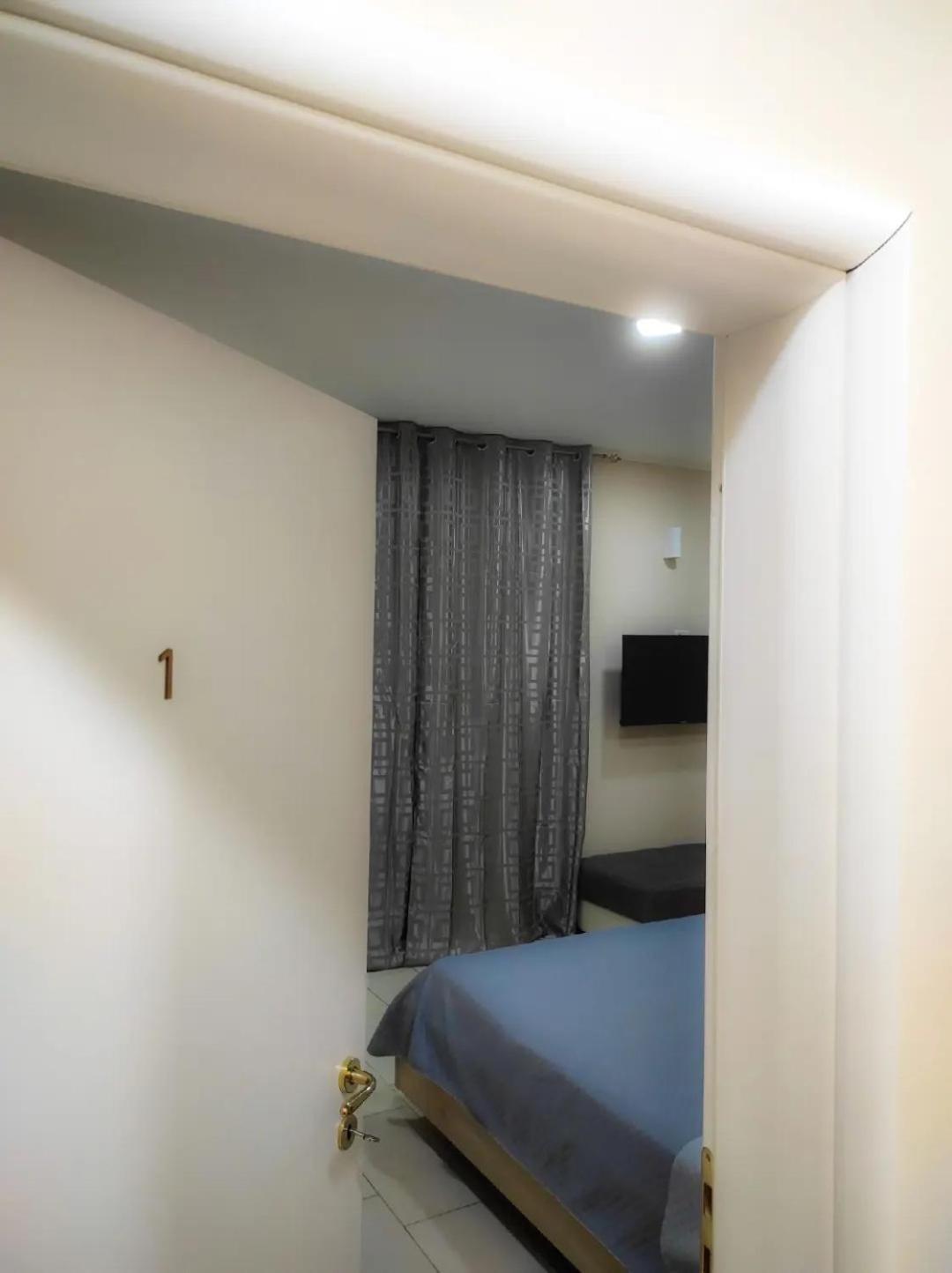 76 Avenue Suites Wi-Fi - Shuttle Reggio di Calabria Zewnętrze zdjęcie