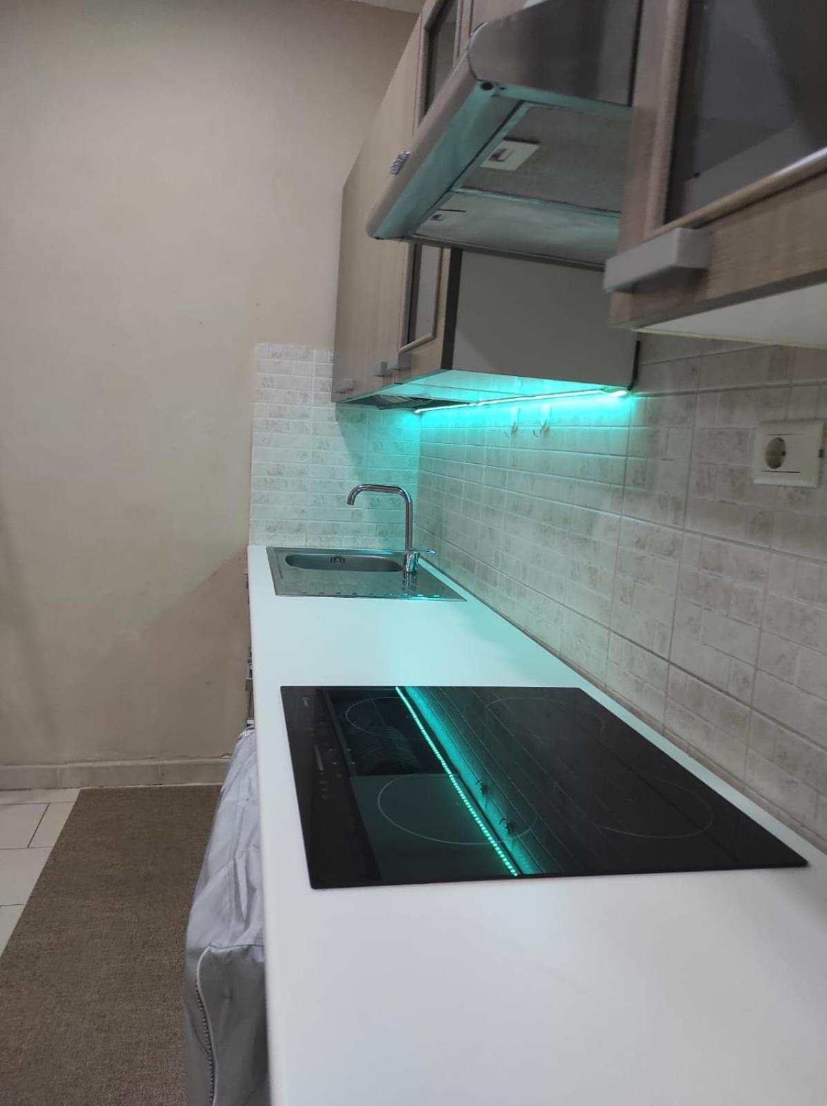 76 Avenue Suites Wi-Fi - Shuttle Reggio di Calabria Zewnętrze zdjęcie